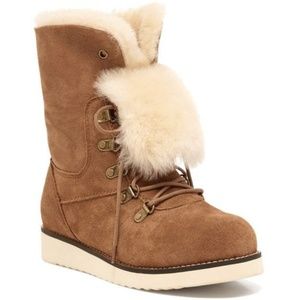 Australia Luxe Yael Genuine Shearling Lined Boot